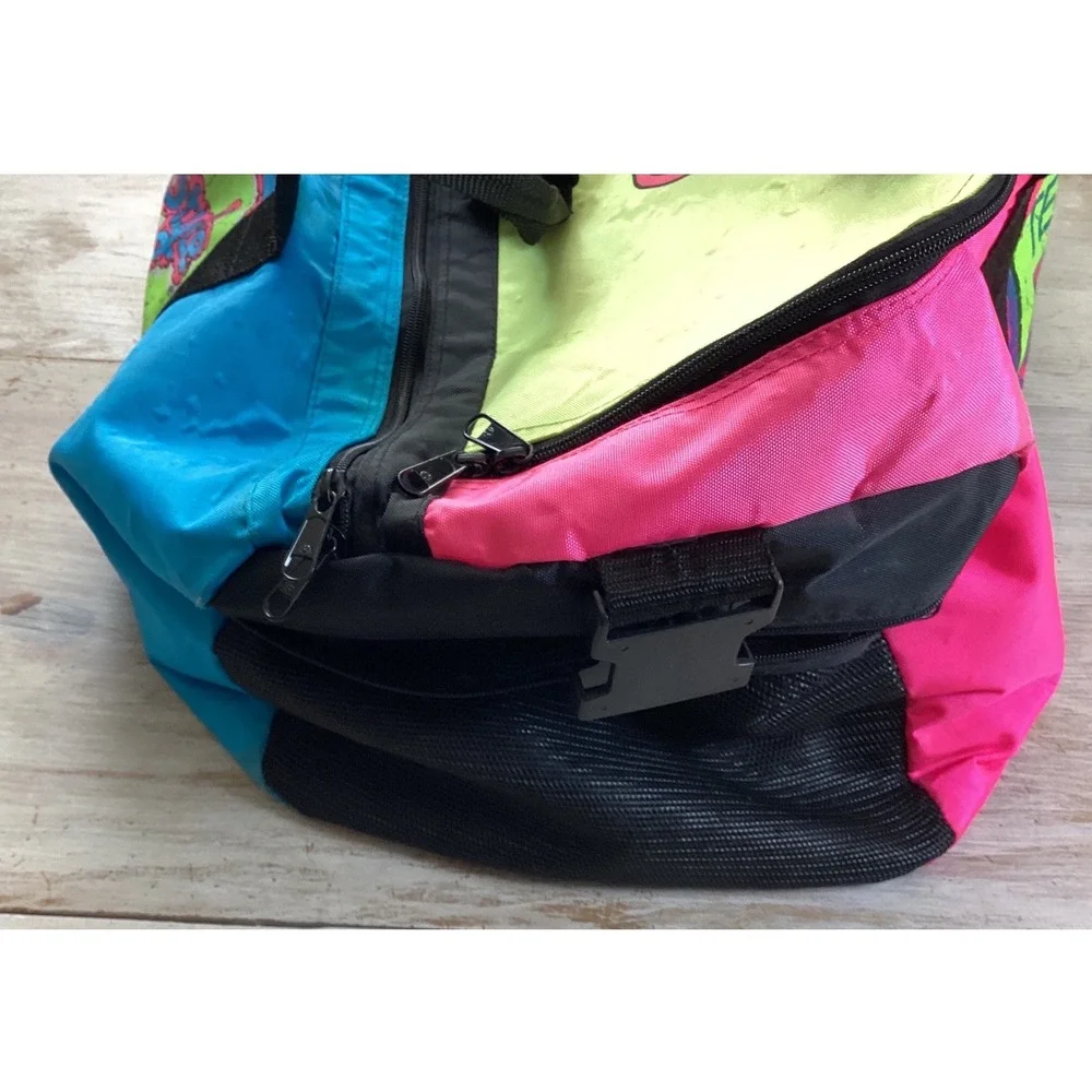 VINTAGE TEAM FREESTYLE BAG BRIGHT NEON COLOR BLOCK GYM DUFFEL
